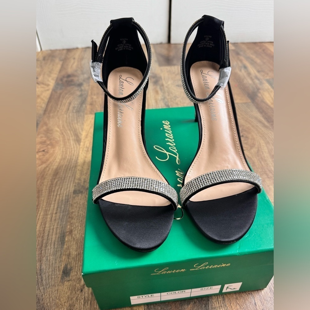 Lauren Lorraine Black and Silver rhinestone 3in Heels Size 9 Holidays Shoes NIB